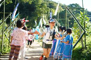 BIB: 3395
                            <button type="button" onclick="openModal(19048089)" class="btn btn-primary btn-sm float-right btn-popup" data-toggle="modal" data-target=".modal-high-quality">
                        <i class="fas fa-shopping-cart"></i> Add to Cart
                    </button>
                                            <button type="button" onclick="isThisMe(19048089, true)" class="btn btn-success btn-sm float-right btn-popup btn-isme hidden" data-toggle="tooltip" data-placement="bottom" title="นี่คือรูปของคุณใช่ไหม คลิกที่นี่เพื่อเอาเข้าอัลบั้ม">
                        <i class="fas fa-plus"></i> Add to album
                    </button>
                    <button type="button" onclick="isThisMe(19048089, false)" class="btn btn-warning btn-sm float-right btn-popup btn-isnotme hidden">
                        <i class="fas fa-ban"></i> Remove from album
                    </button>